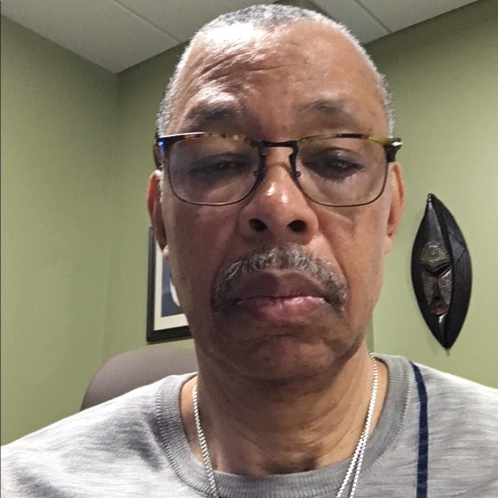 Meet your Posher, Carl